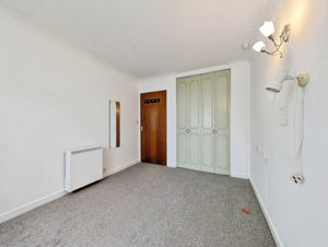 Bedroom- click for photo gallery